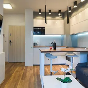  Apartament Cozy With Garden Prestigious Location