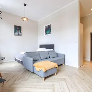  Apartament Piekny W Zabytkowej Kamienicy